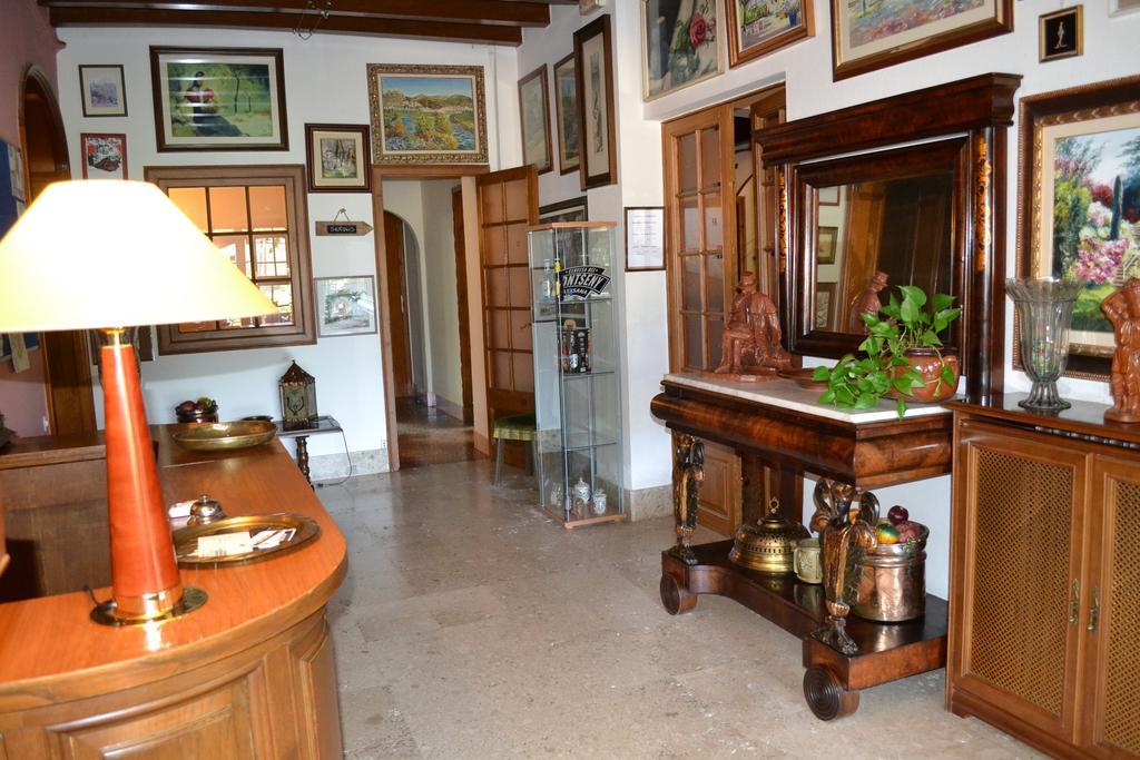 Hostal De La Gloria Viladrau Dış mekan fotoğraf