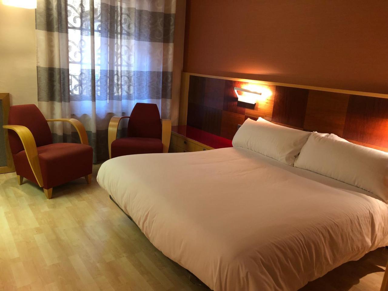 Hostal De La Gloria Viladrau Dış mekan fotoğraf