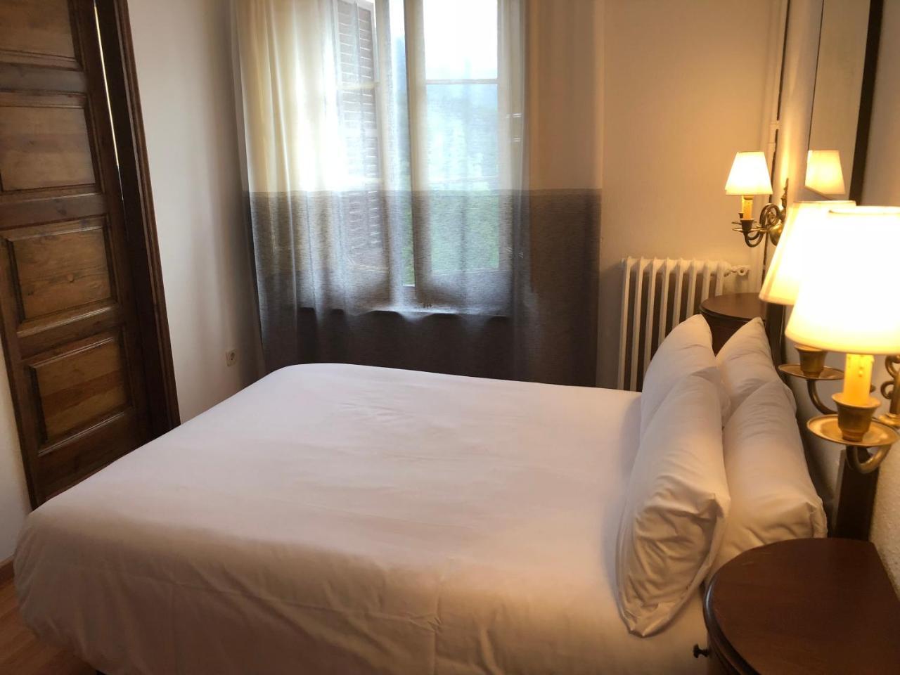 Hostal De La Gloria Viladrau Dış mekan fotoğraf