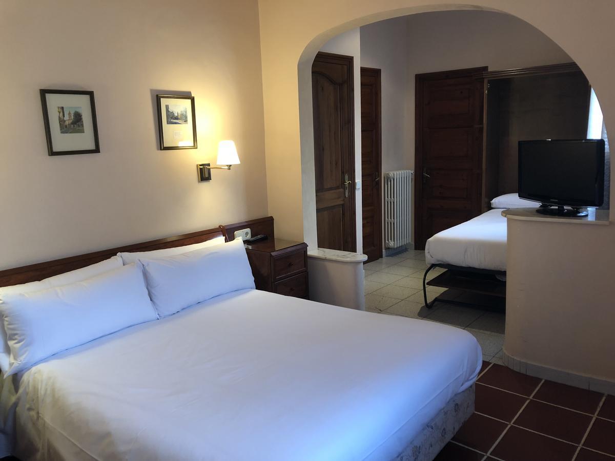 Hostal De La Gloria Viladrau Dış mekan fotoğraf